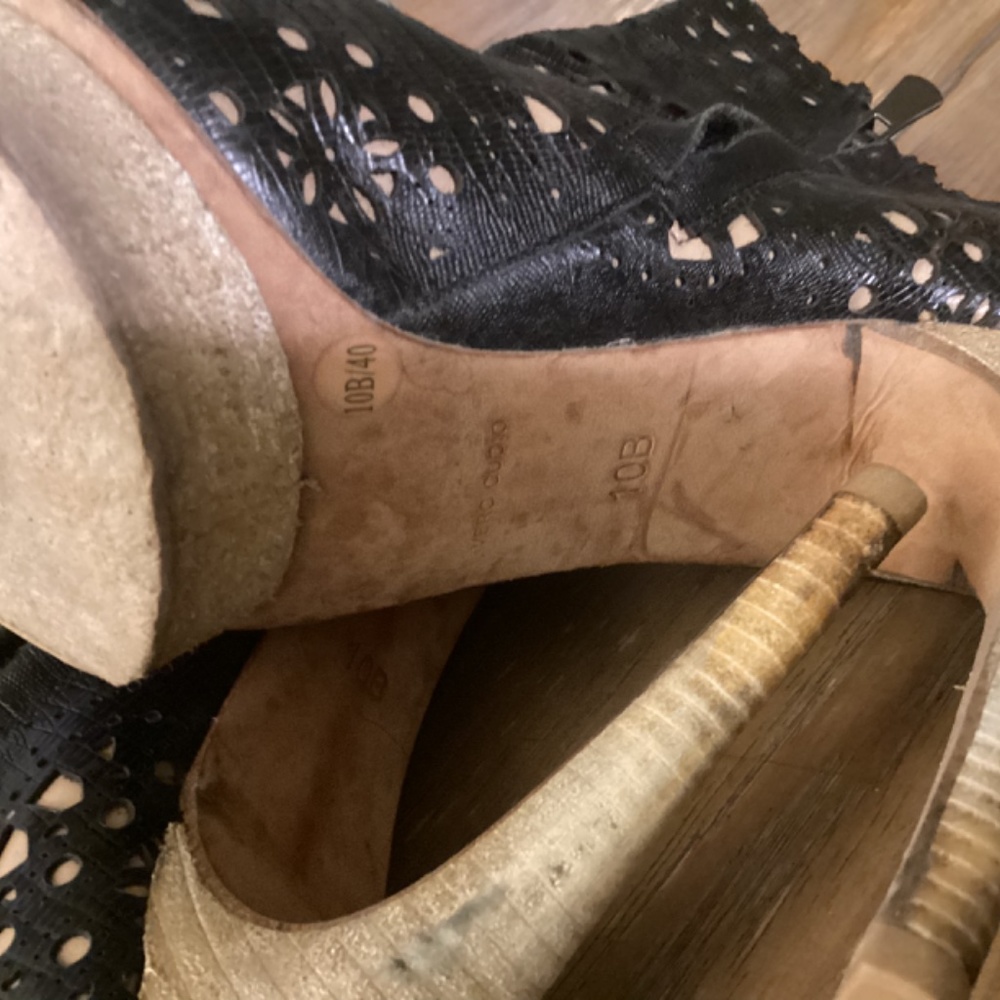 Black Platforms - image 2